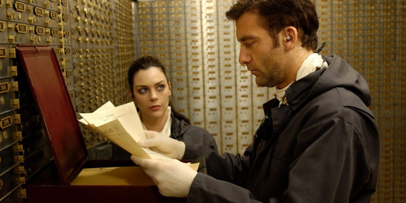 Clive Owen as Dalton Russell in The Man Inside