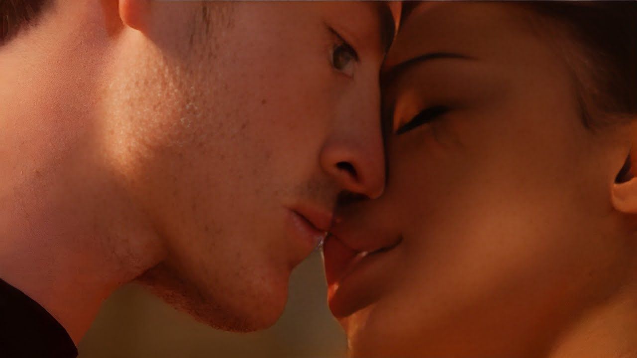 Vampire Academy-Rose-Dmitry-Kiss