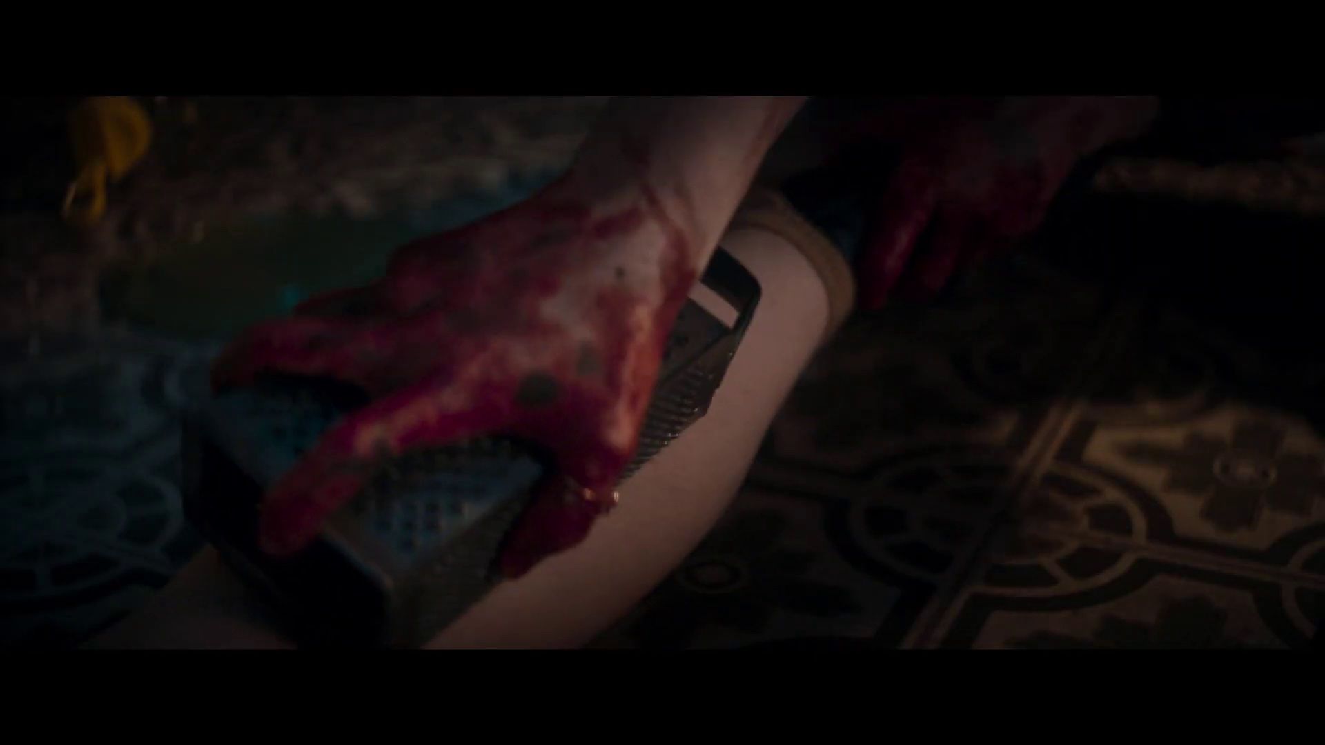 Evil-Dead-Rise-trailer(10)