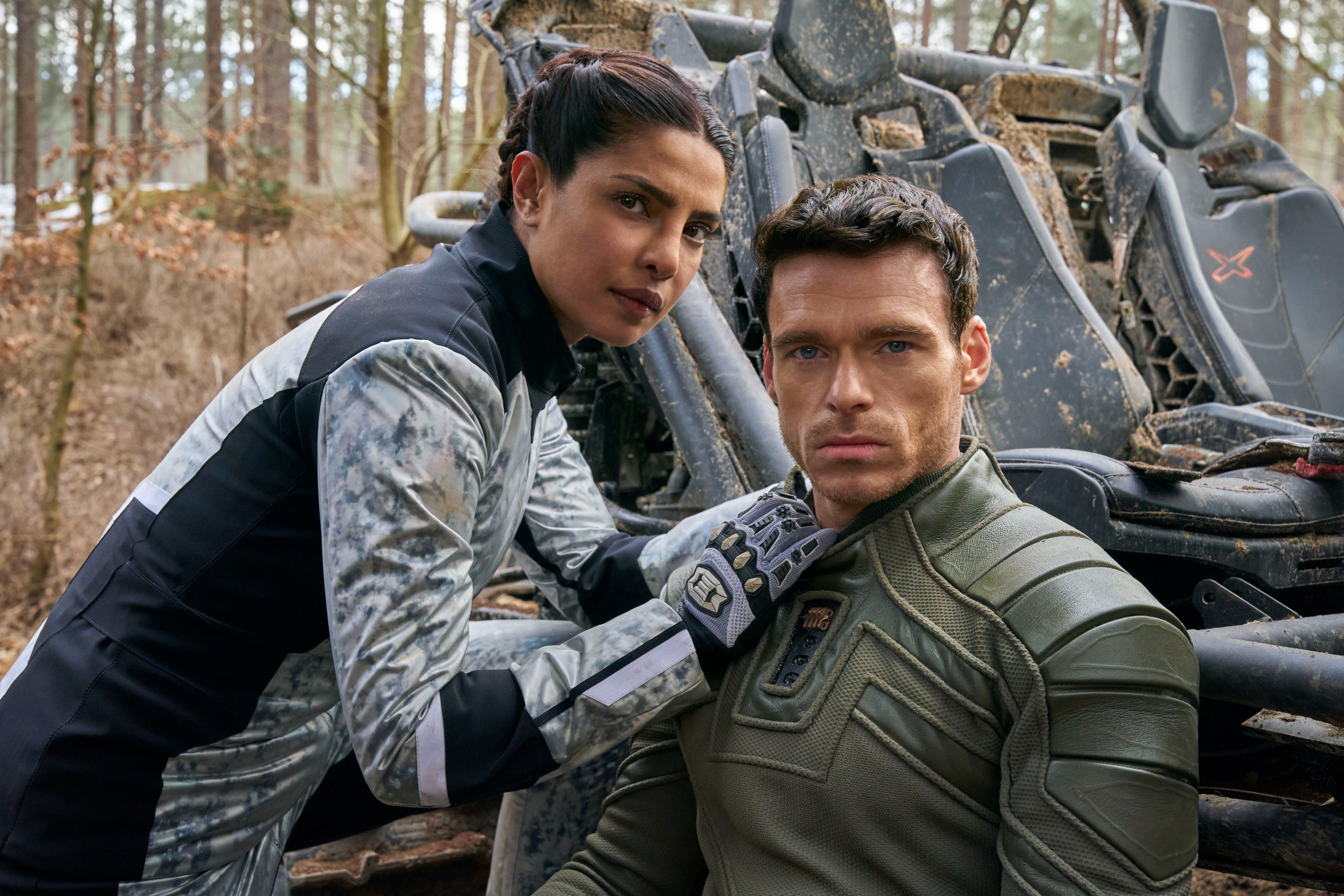 priyanka chopra jonas and richard madden in the citadel