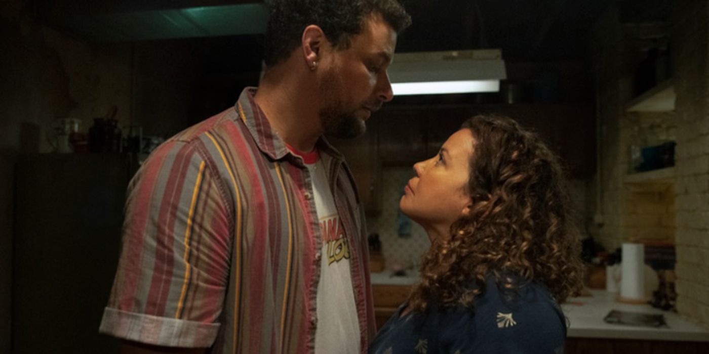 Alejandro Hernandez and Justine Machado in The Horror of Dolores Roach