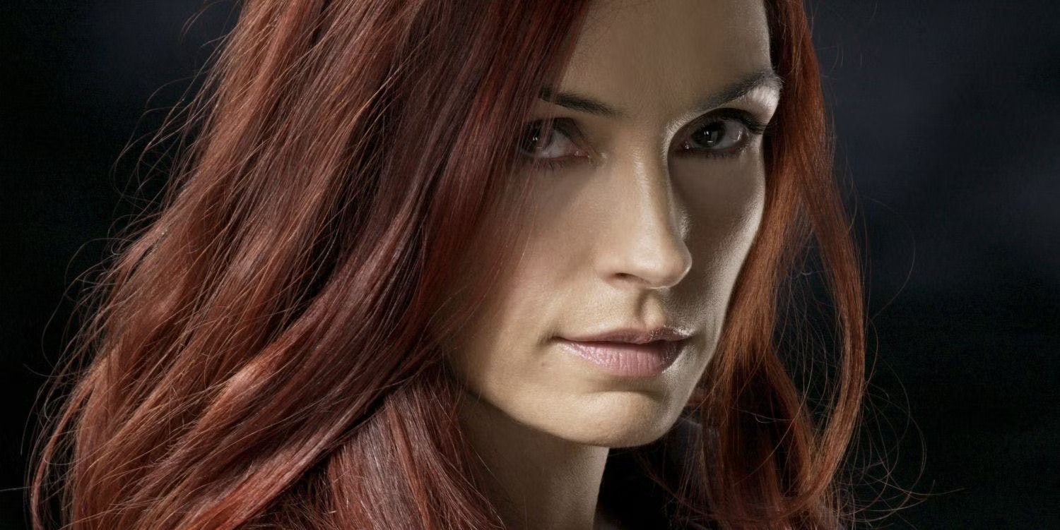 Poster depicting Famke Janssen as Jean Grey/Phoenix in X-Men