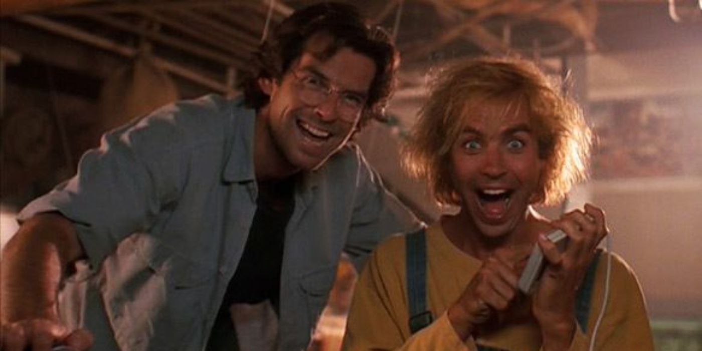 Pierce Brosnan and Jeff Fahey in The Lawnmower Man.